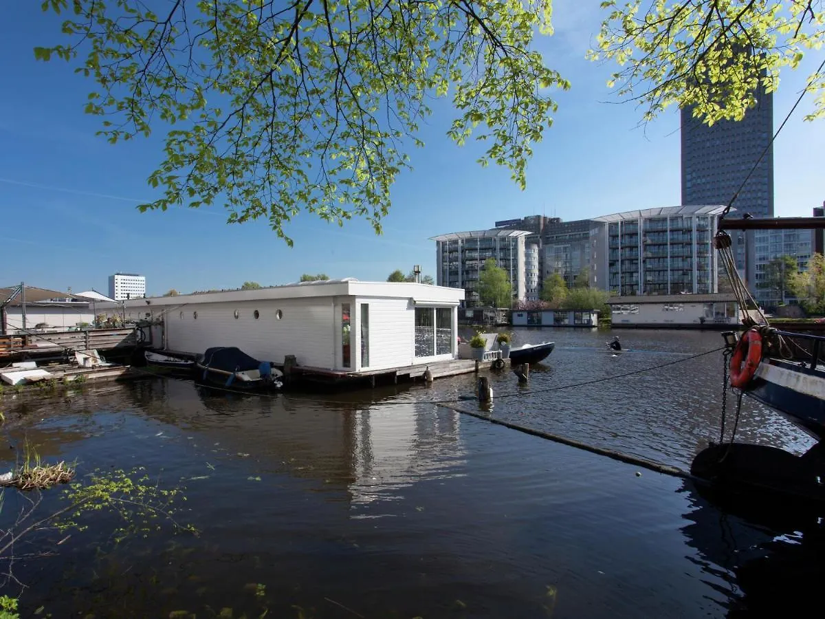 Modern Houseboat Apartment In Amsterdam With Terrace Botel